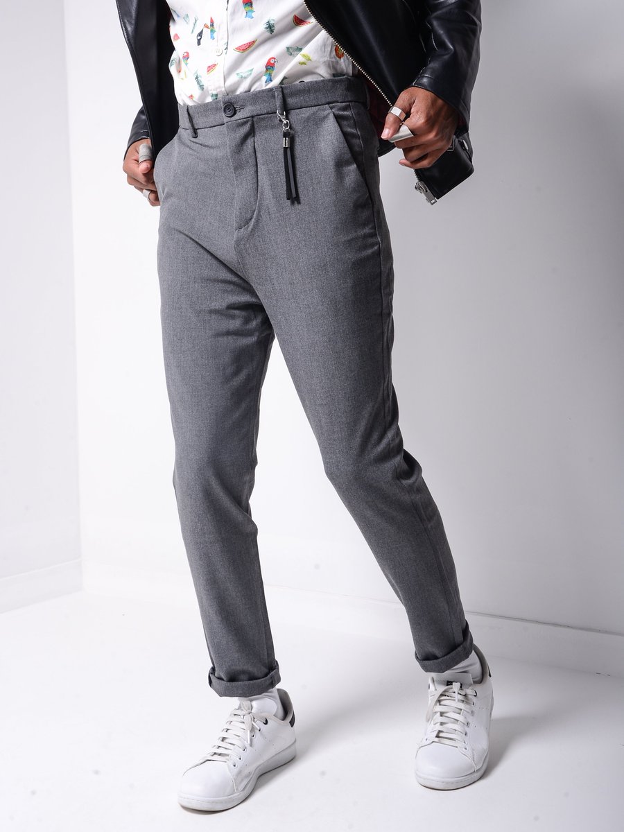 Pantalones gris de traje pesqueros