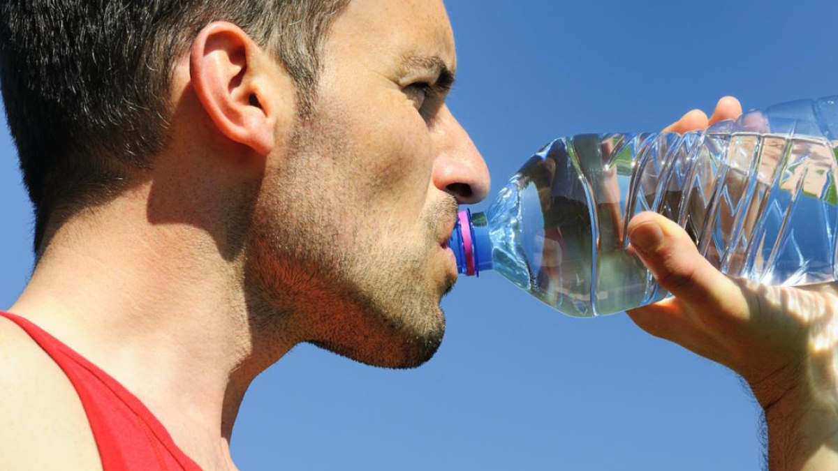 No beber suficiente agua